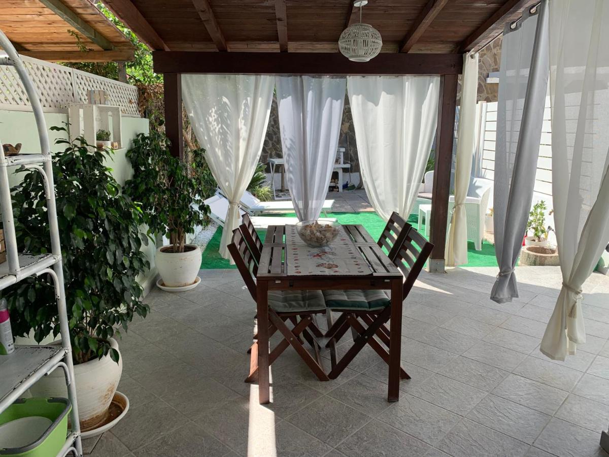 Casa Vacanza Ferrara Iun P5547 Вилласимиус Экстерьер фото